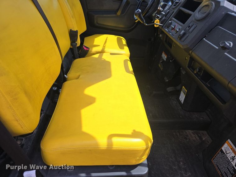 image for item EK6132 2018 John Deere XUV835M utility vehicle