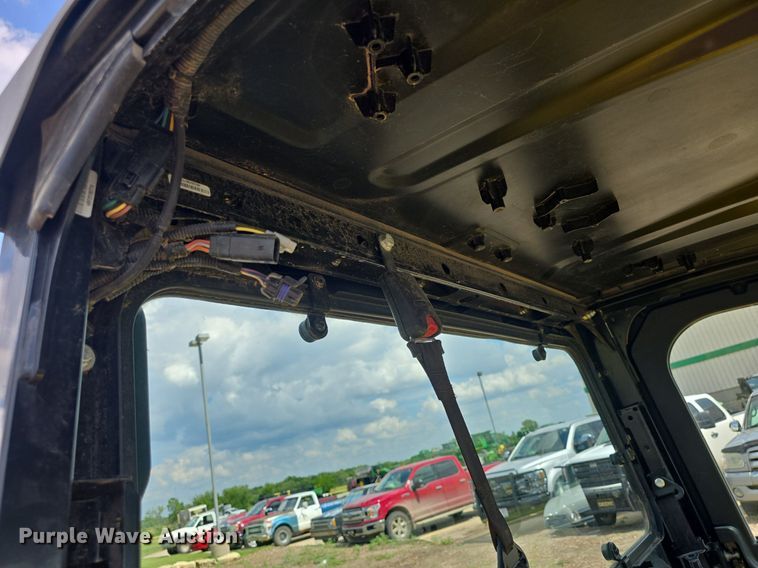 image for item EK6132 2018 John Deere XUV835M utility vehicle