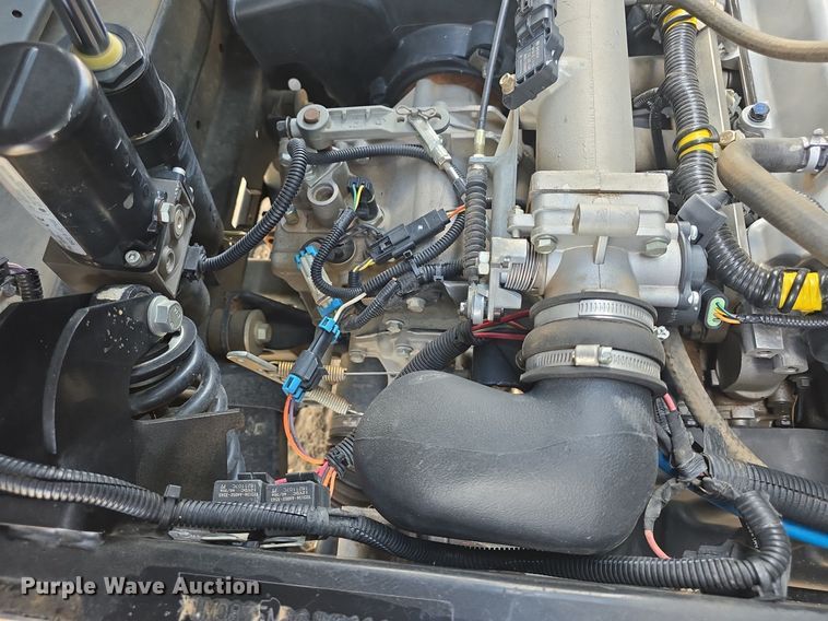 image for item EK6132 2018 John Deere XUV835M utility vehicle