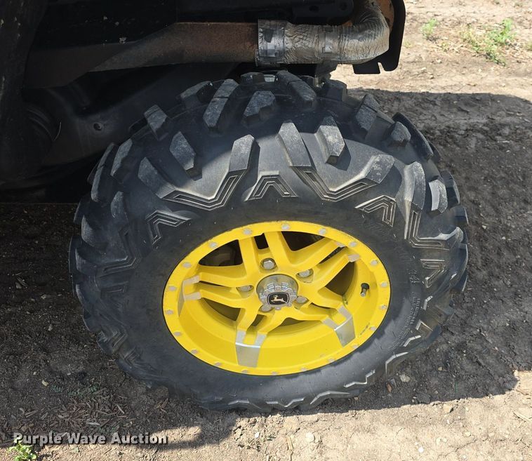 image for item EK6132 2018 John Deere XUV835M utility vehicle