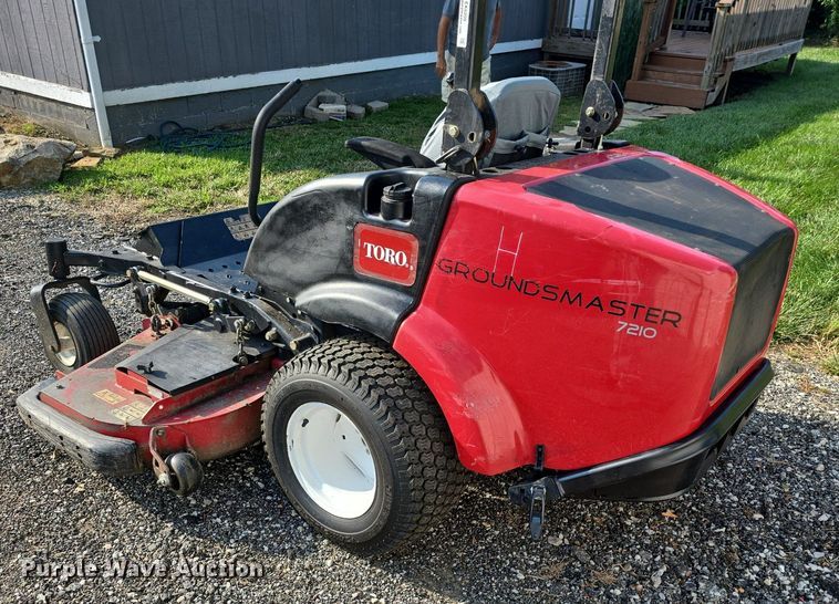 image for item EK6209 2017 Toro Groundsmaster 7210 ZTR lawn mower
