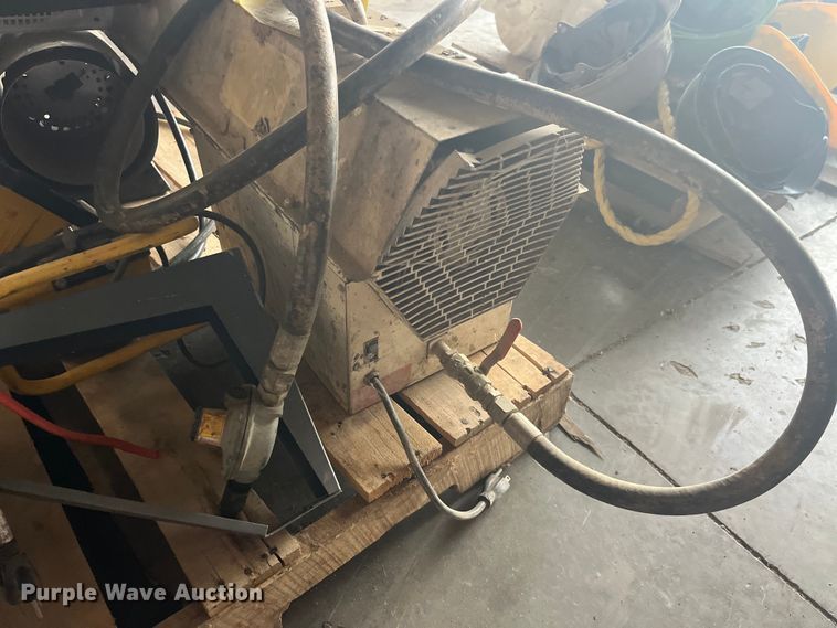 image for item EK8734 Heaters