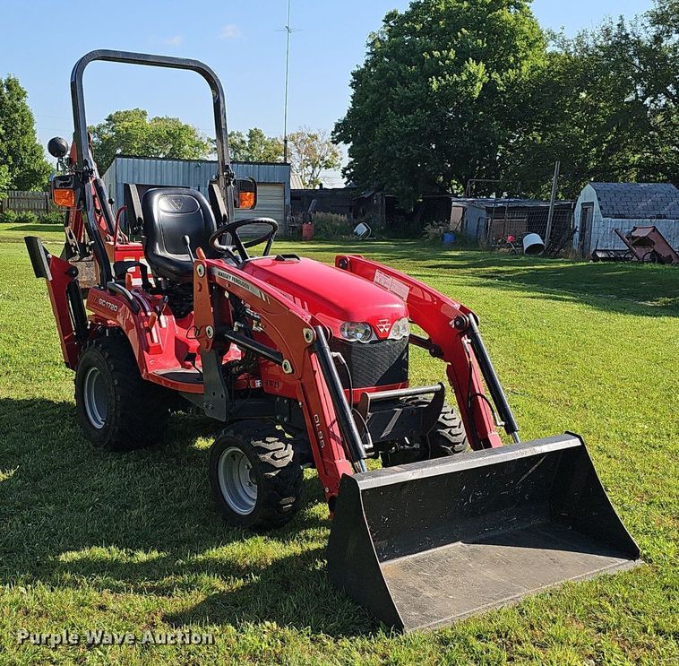 image for item IO9982 2018 Massey Ferguson TLB GC1720 MFWD tractor