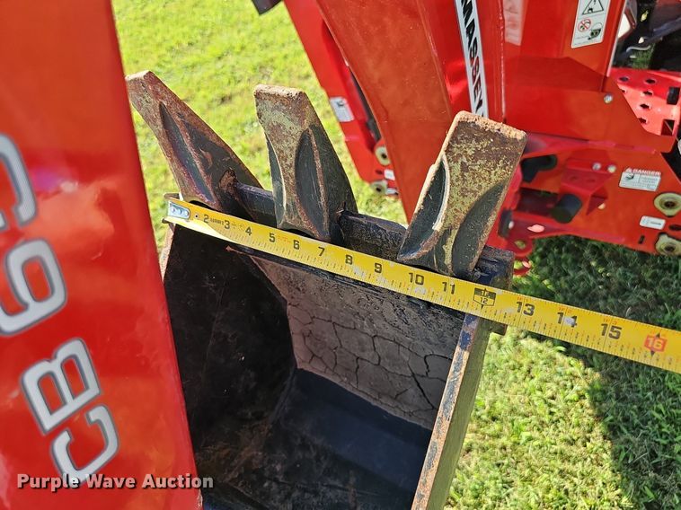 image for item IO9982 2018 Massey Ferguson TLB GC1720 MFWD tractor