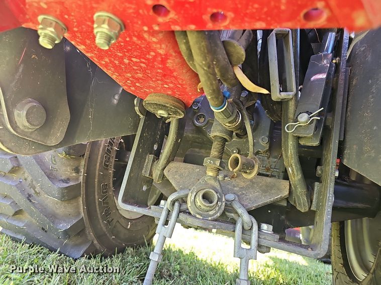 image for item IO9982 2018 Massey Ferguson TLB GC1720 MFWD tractor