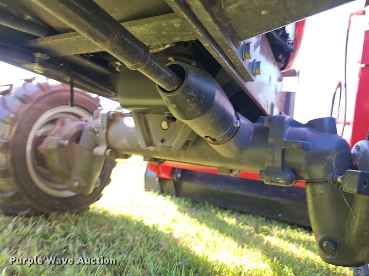 image for item IO9982 2018 Massey Ferguson TLB GC1720 MFWD tractor