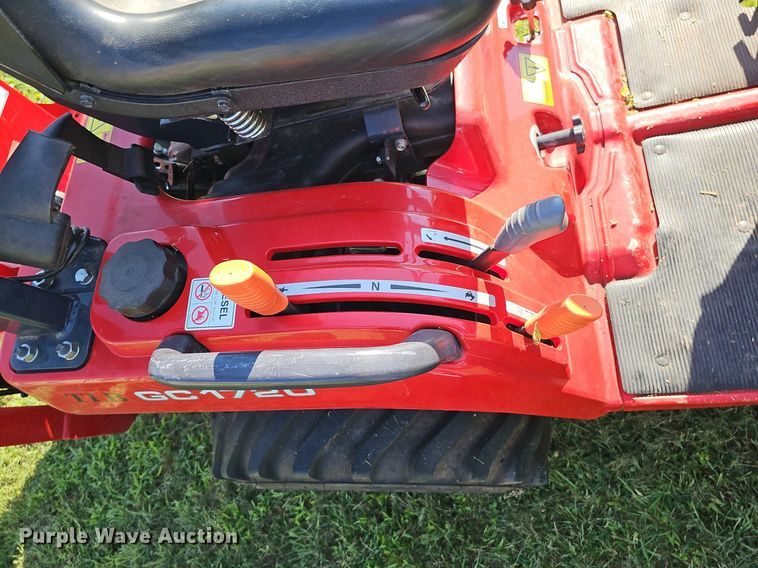 image for item IO9982 2018 Massey Ferguson TLB GC1720 MFWD tractor