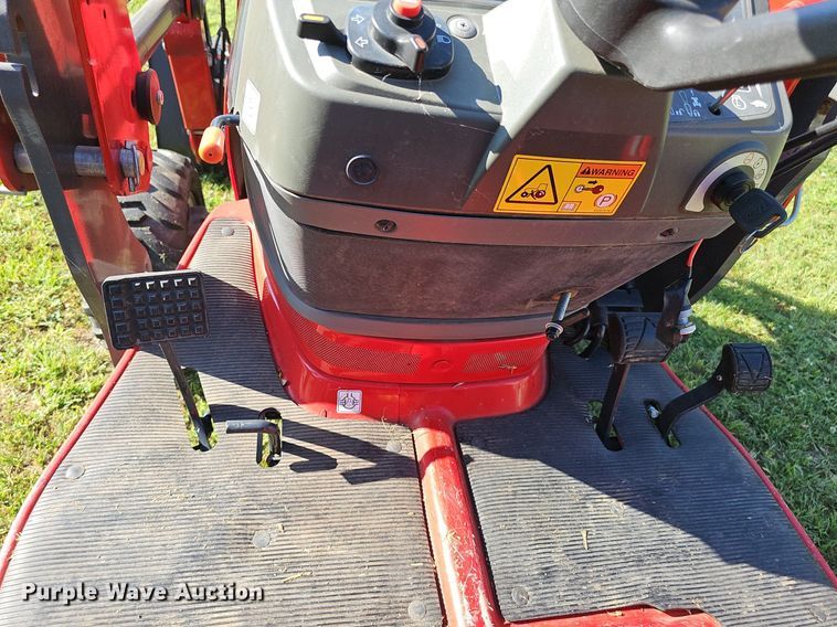 image for item IO9982 2018 Massey Ferguson TLB GC1720 MFWD tractor