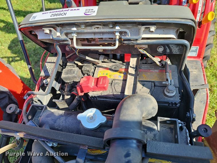 image for item IO9982 2018 Massey Ferguson TLB GC1720 MFWD tractor