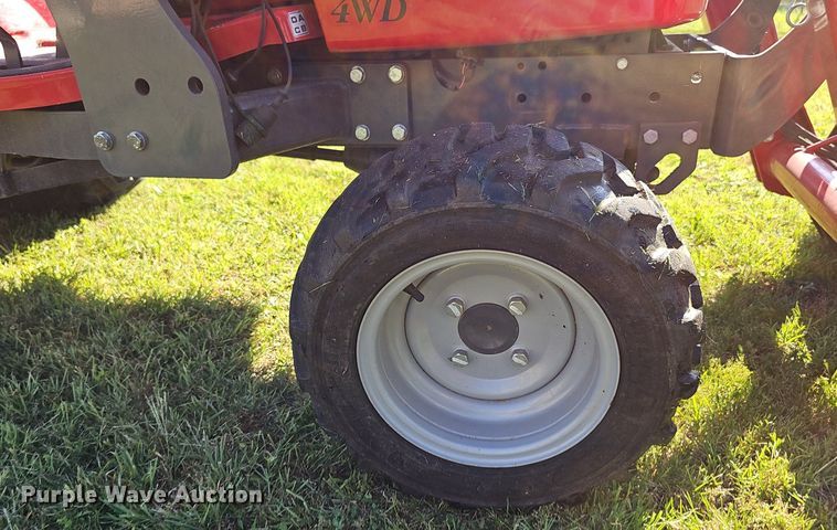 image for item IO9982 2018 Massey Ferguson TLB GC1720 MFWD tractor