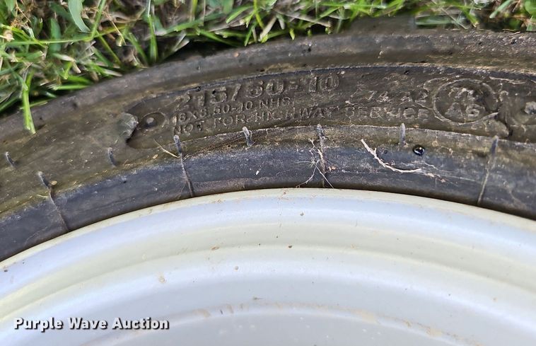 image for item IO9982 2018 Massey Ferguson TLB GC1720 MFWD tractor