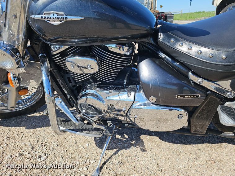 image for item IO9985 2006 Suzuki  C50T Boulevard  motorcycle