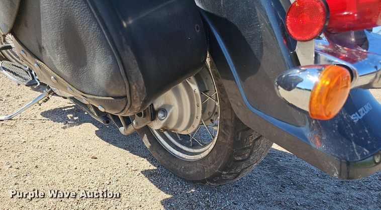 image for item IO9985 2006 Suzuki  C50T Boulevard  motorcycle