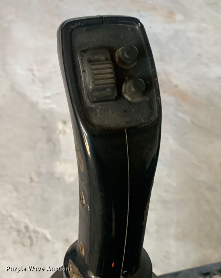 image for item JT9822 2010 Innovatech T2100PRO floor scraper