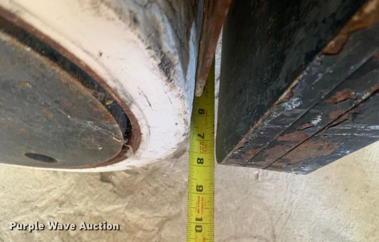 image for item JT9822 2010 Innovatech T2100PRO floor scraper