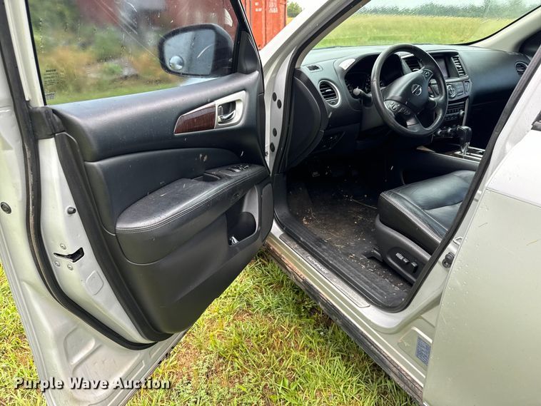 image for item KR9743 2013 Nissan Pathfinder SL SUV