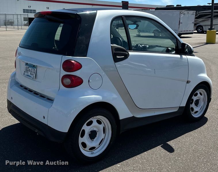 image for item LR9332 2013 Smart 