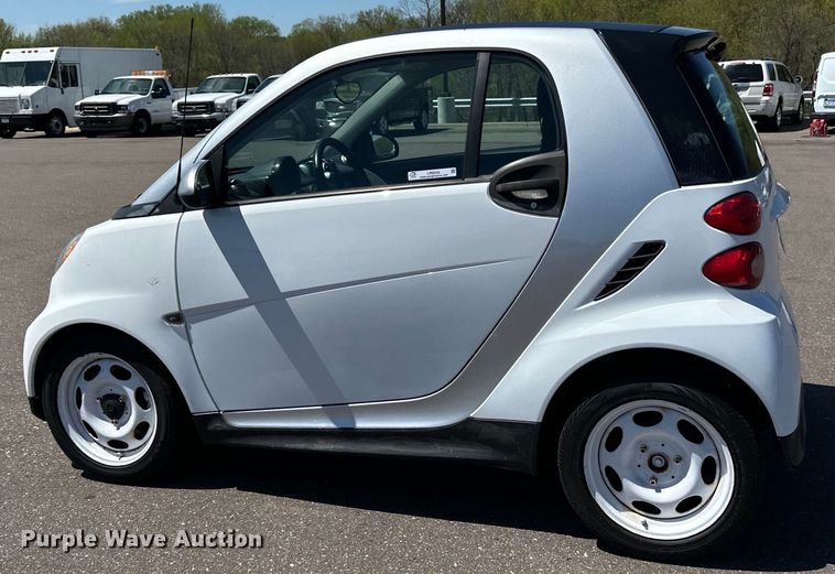 image for item LR9332 2013 Smart 