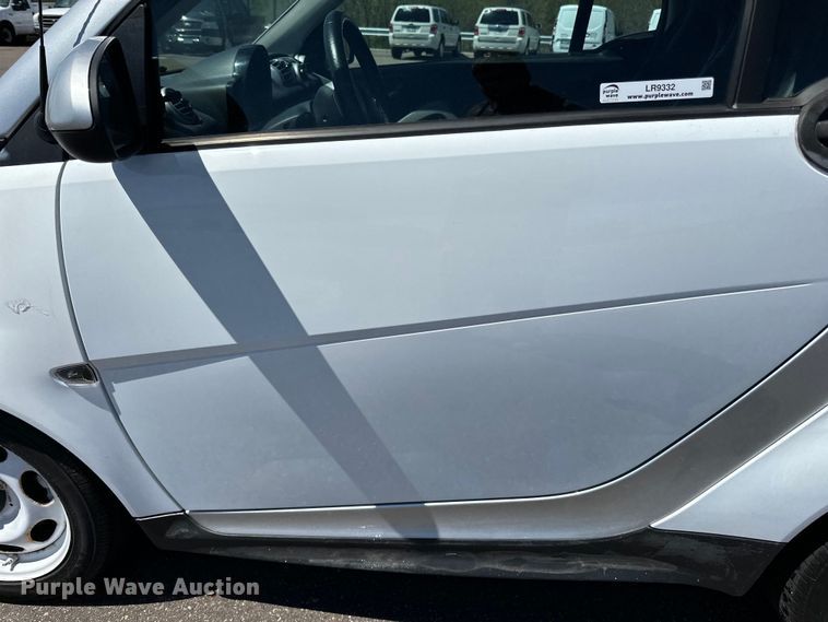 image for item LR9332 2013 Smart 