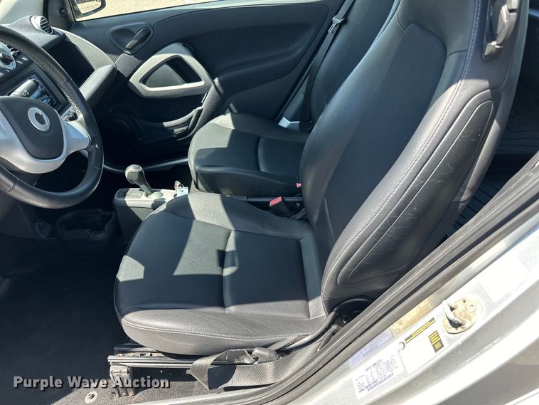 image for item LR9332 2013 Smart 