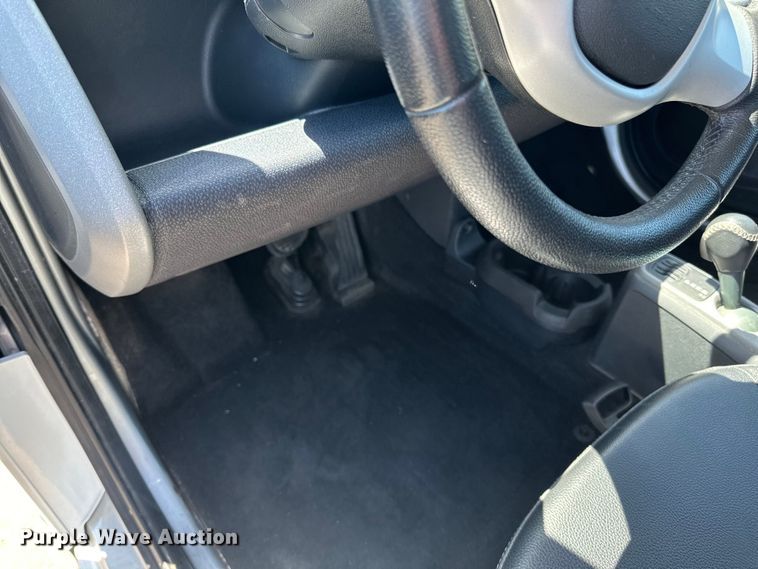 image for item LR9332 2013 Smart 