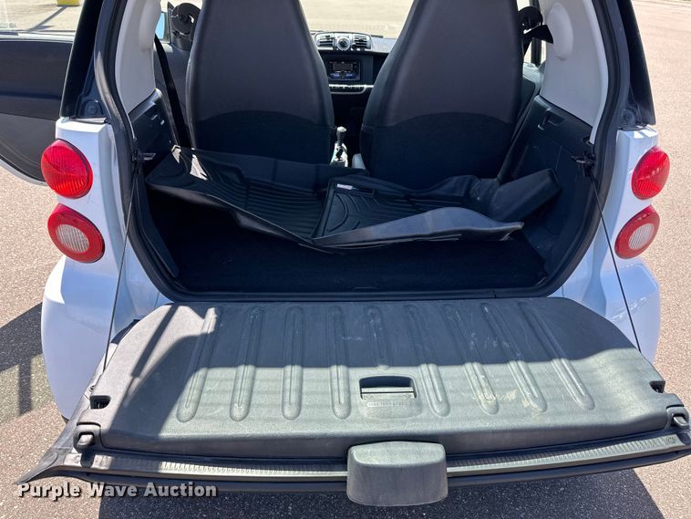 image for item LR9332 2013 Smart 