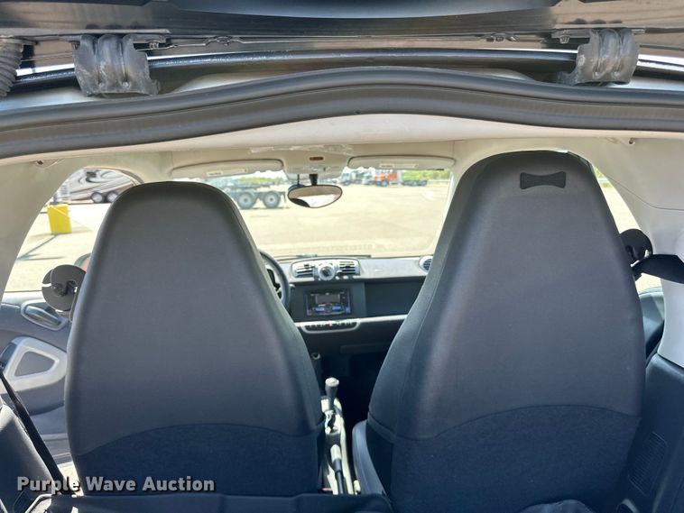 image for item LR9332 2013 Smart 