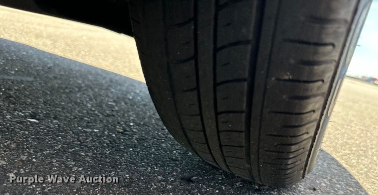 image for item LR9332 2013 Smart 