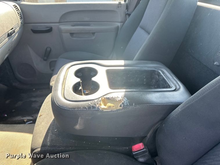 image for item LR9348 2010 Chevrolet Silverado 1500 pickup truck