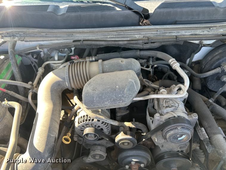 image for item LR9348 2010 Chevrolet Silverado 1500 pickup truck