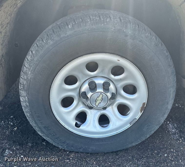 image for item LR9348 2010 Chevrolet Silverado 1500 pickup truck