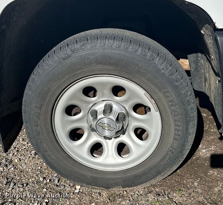 image for item LR9348 2010 Chevrolet Silverado 1500 pickup truck