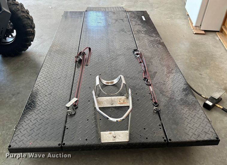 image for item LR9376 Motorcycle lift 