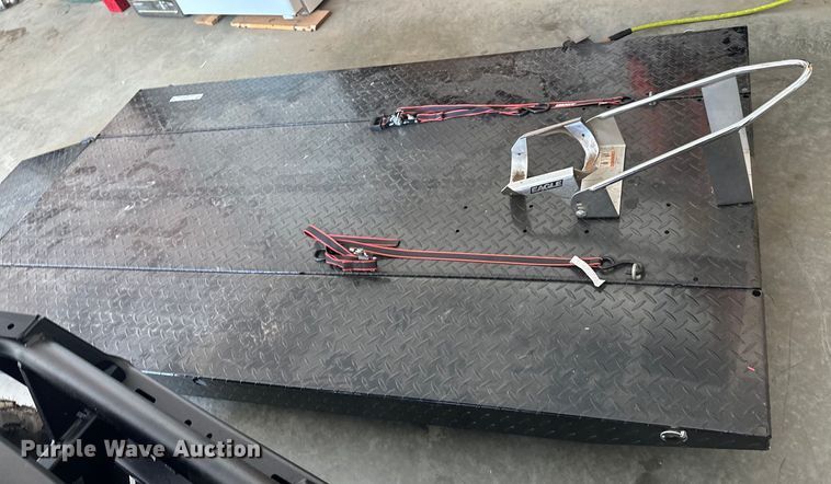 image for item LR9376 Motorcycle lift 