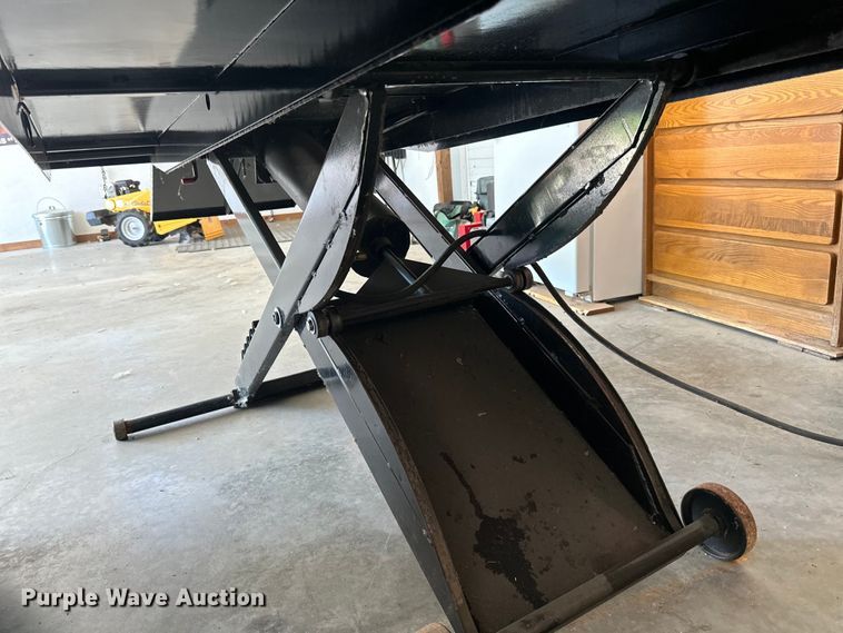 image for item LR9376 Motorcycle lift 