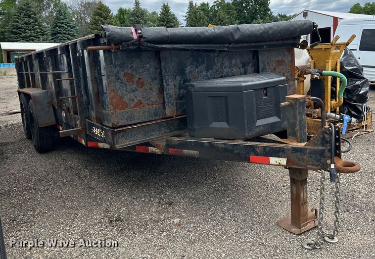 image for item LR9393 2016 Dell Rapids dump trailer