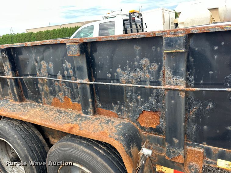 image for item LR9393 2016 Dell Rapids dump trailer