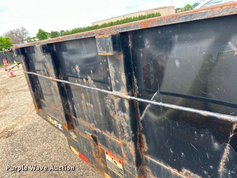 image for item LR9393 2016 Dell Rapids dump trailer