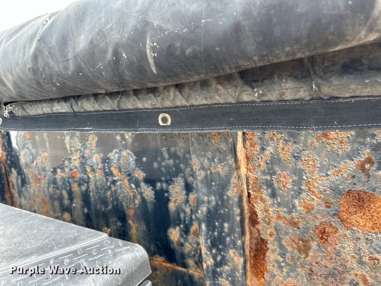 image for item LR9393 2016 Dell Rapids dump trailer