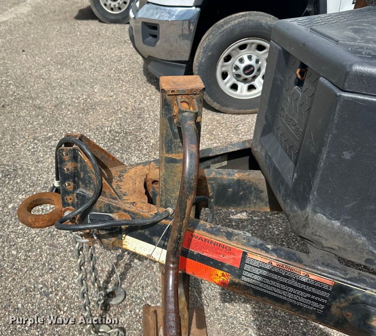 image for item LR9393 2016 Dell Rapids dump trailer