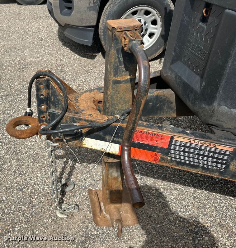 image for item LR9393 2016 Dell Rapids dump trailer