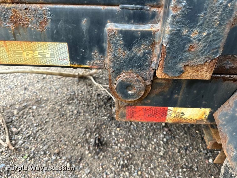 image for item LR9393 2016 Dell Rapids dump trailer