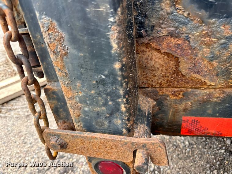 image for item LR9393 2016 Dell Rapids dump trailer