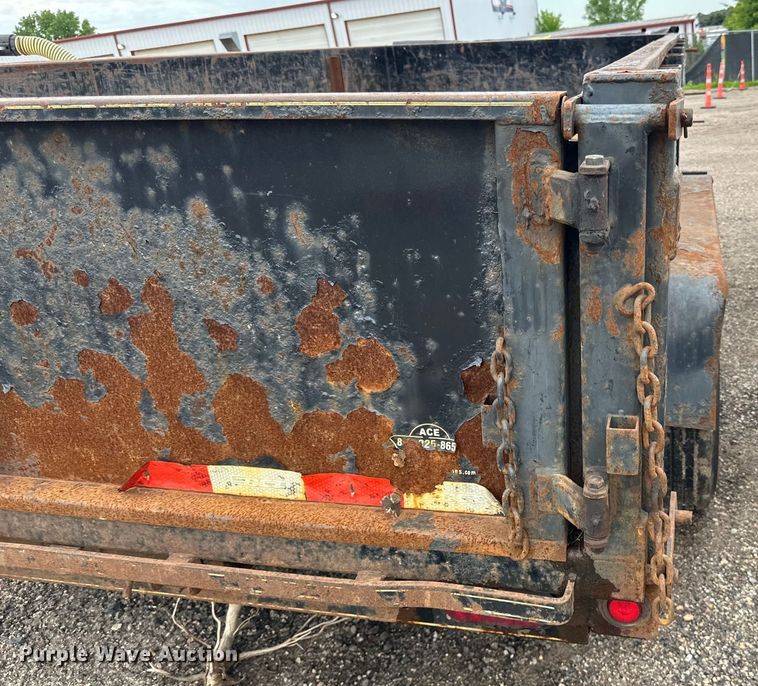 image for item LR9393 2016 Dell Rapids dump trailer