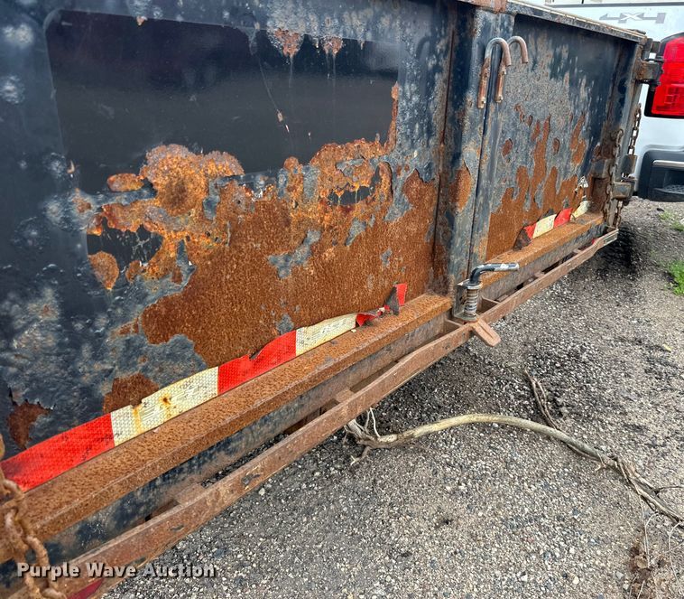 image for item LR9393 2016 Dell Rapids dump trailer