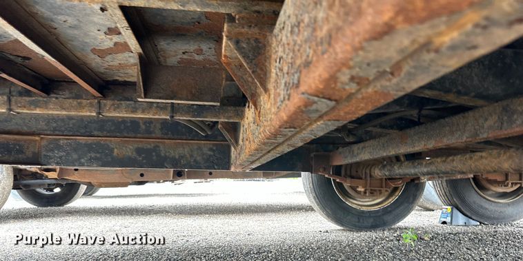 image for item LR9393 2016 Dell Rapids dump trailer