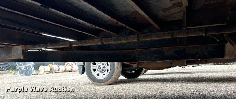 image for item LR9393 2016 Dell Rapids dump trailer