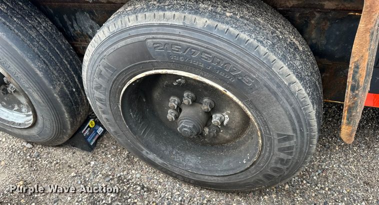 image for item LR9393 2016 Dell Rapids dump trailer