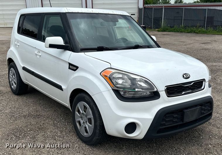 image for item LR9395 2013 Kia Soul SUV
