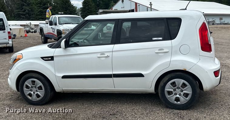 image for item LR9395 2013 Kia Soul SUV